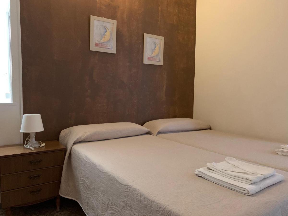 Apartamentos Dominguez Calera Zewnętrze zdjęcie